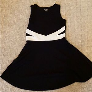 Girls black and white dress size large 10/12
